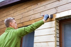 Wie lange kann man noch ein Holzhaus streichen